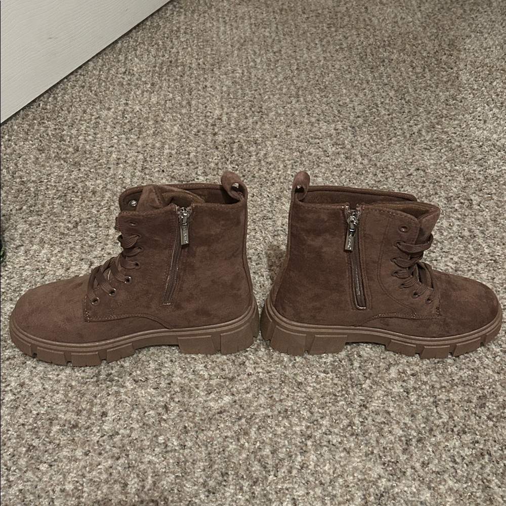 Cape Robbin Nude Boots - Picture 4 of 9